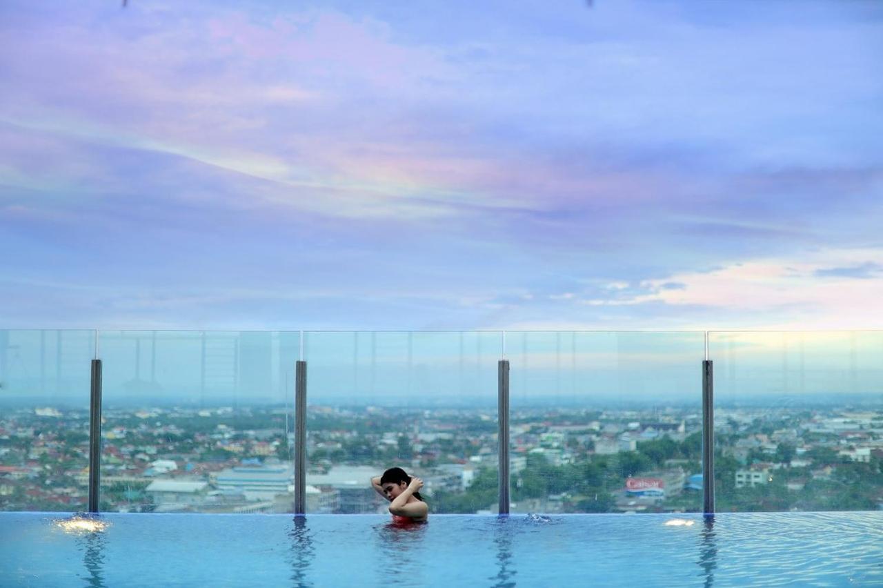 The Zuri Dumai Hotel Exterior photo
